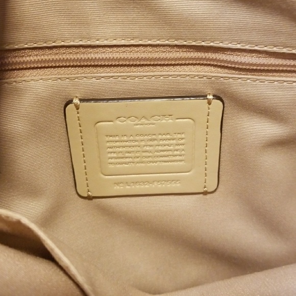 Nude Coach Purse - Picture 2 of 4